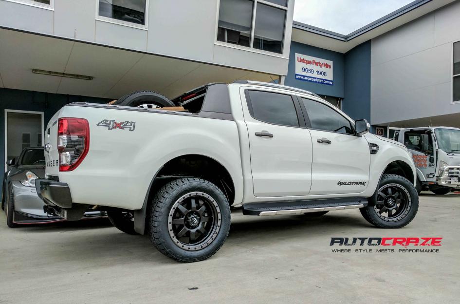 FORD-RANGER-TROPHY-MATTE-BLACK-WITH-ANTHRACITE-RING-8